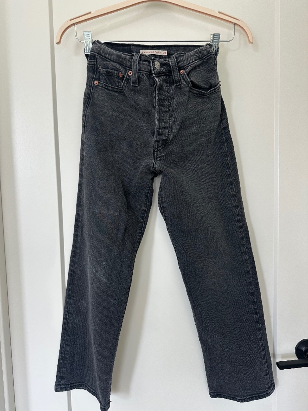 Levi’s Ribcage Straight Ankle Jeans – Black – Size 24